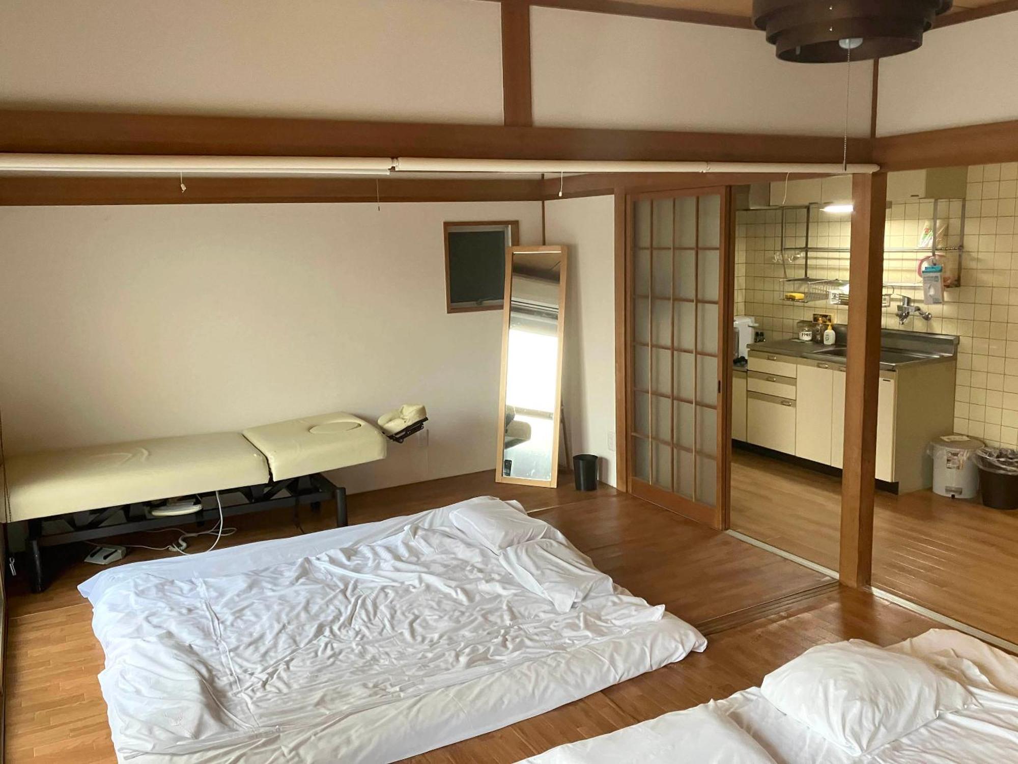 Casa Viento Stay Inn Хіросіма Екстер'єр фото